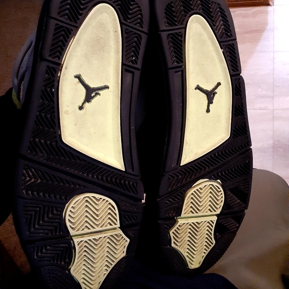 Jordan 4 se "neon" size 10.5 - Picture 6 of 7